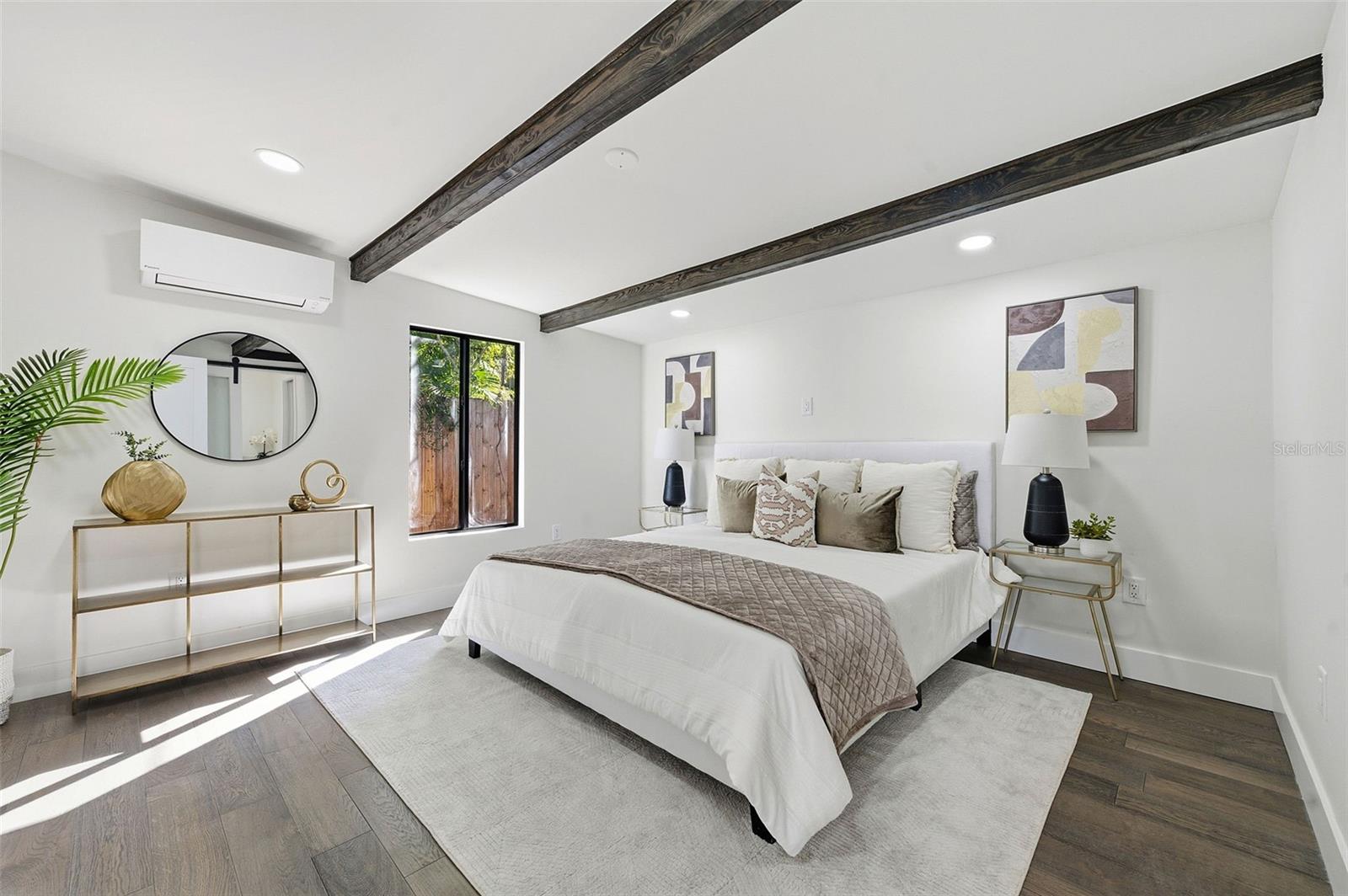 Image 18 of 31 For 1308 Oregon Street