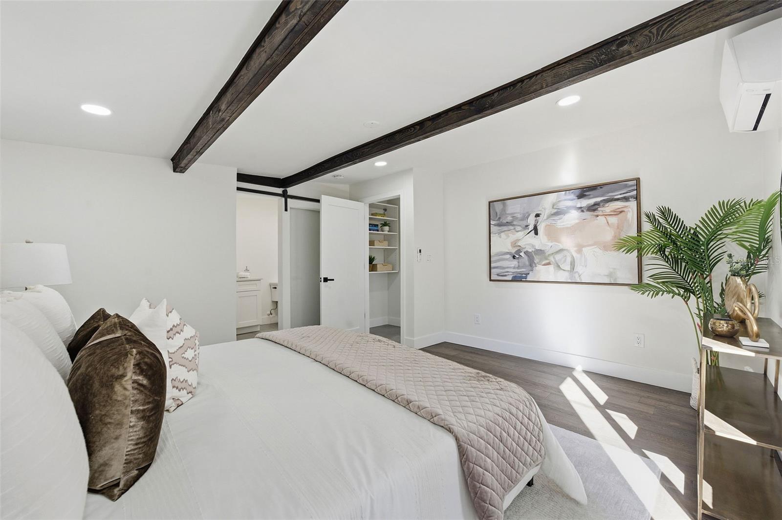 Image 19 of 31 For 1308 Oregon Street