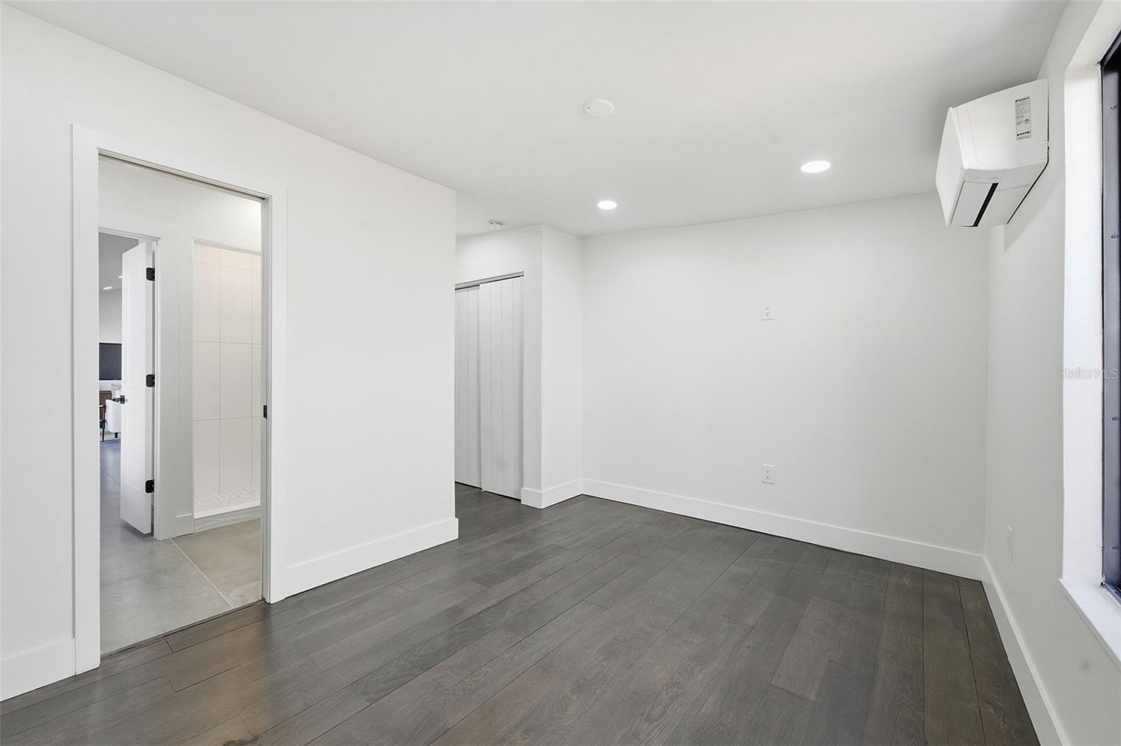 Image 22 of 31 For 1308 Oregon Street