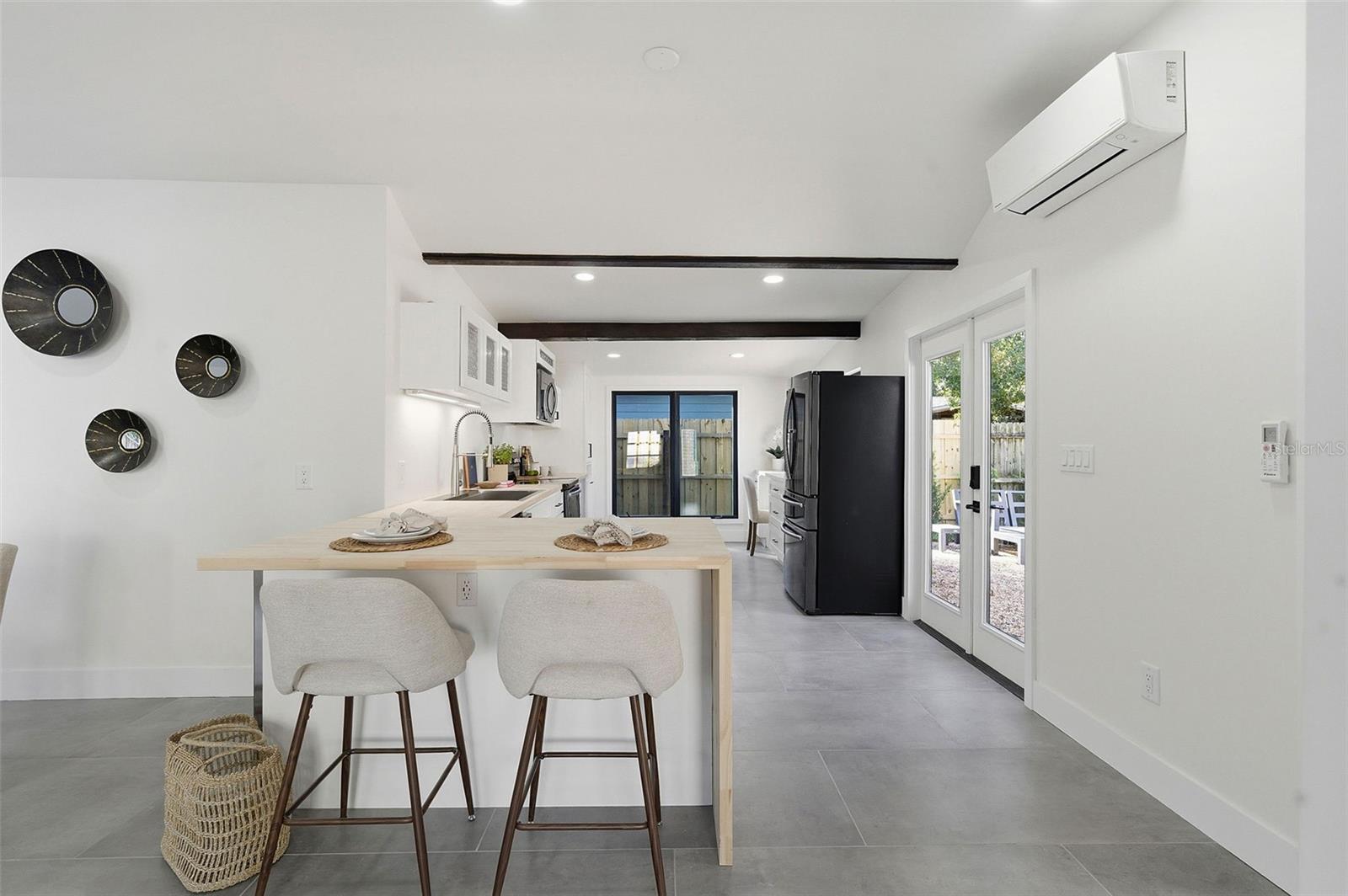 Image 6 of 31 For 1308 Oregon Street