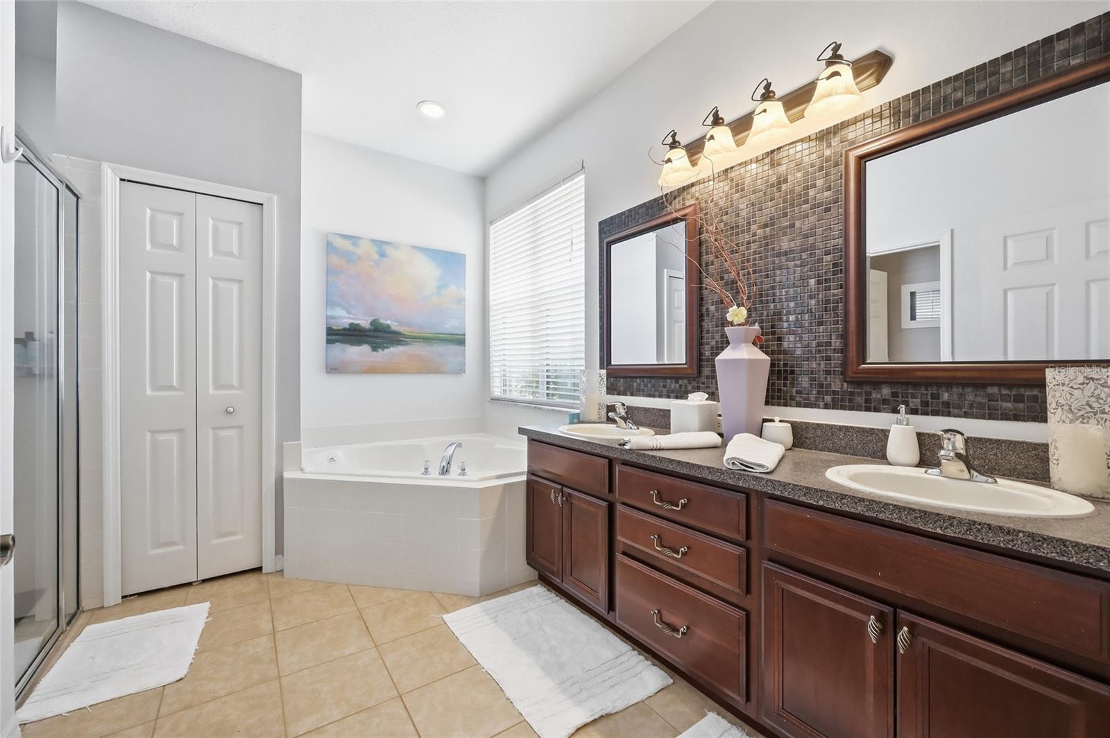 Image 23 of 37 For 4924 Atwood Drive