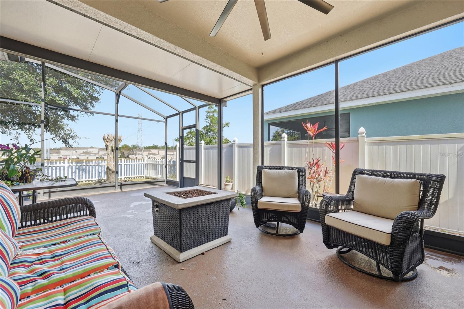 Image 29 of 37 For 4924 Atwood Drive