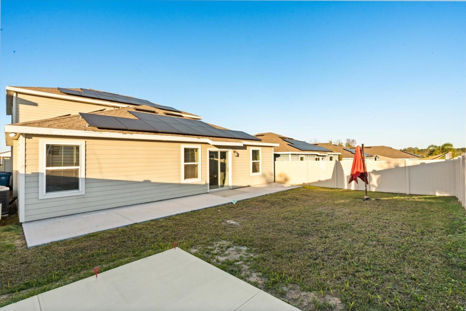 Image 16 of 21 For 744 Simone Court