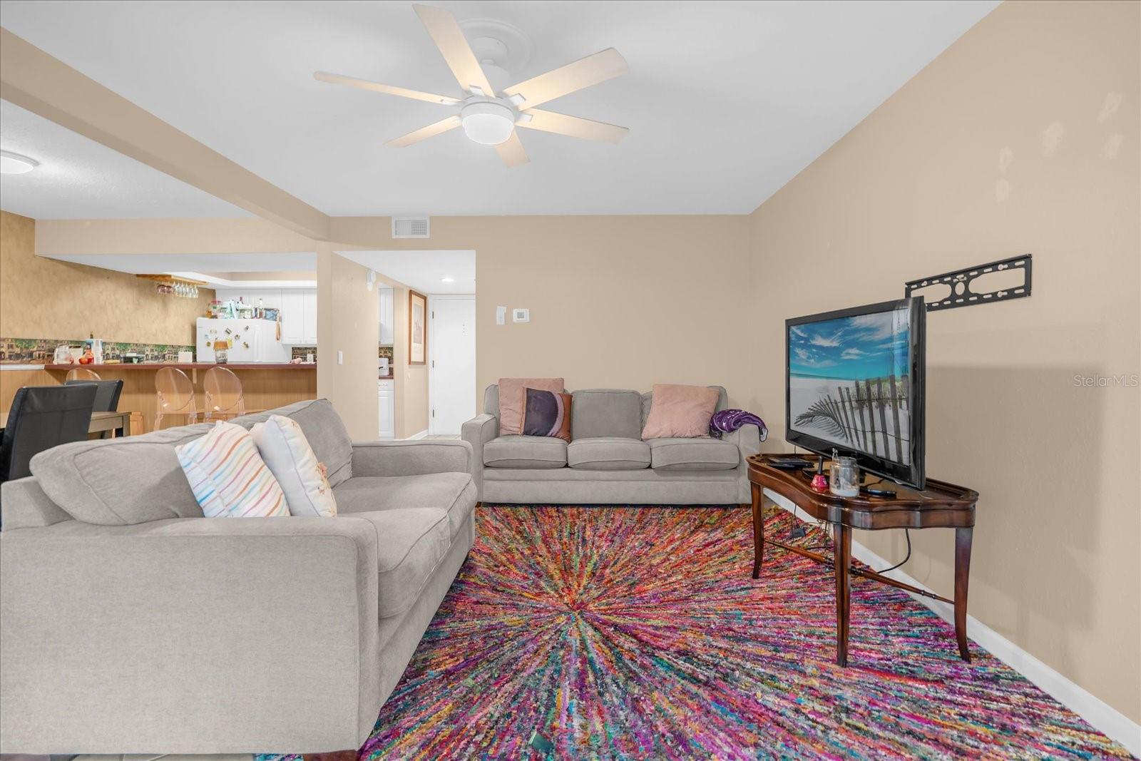 Image 19 of 27 For 5842 Peregrine Avenue C01