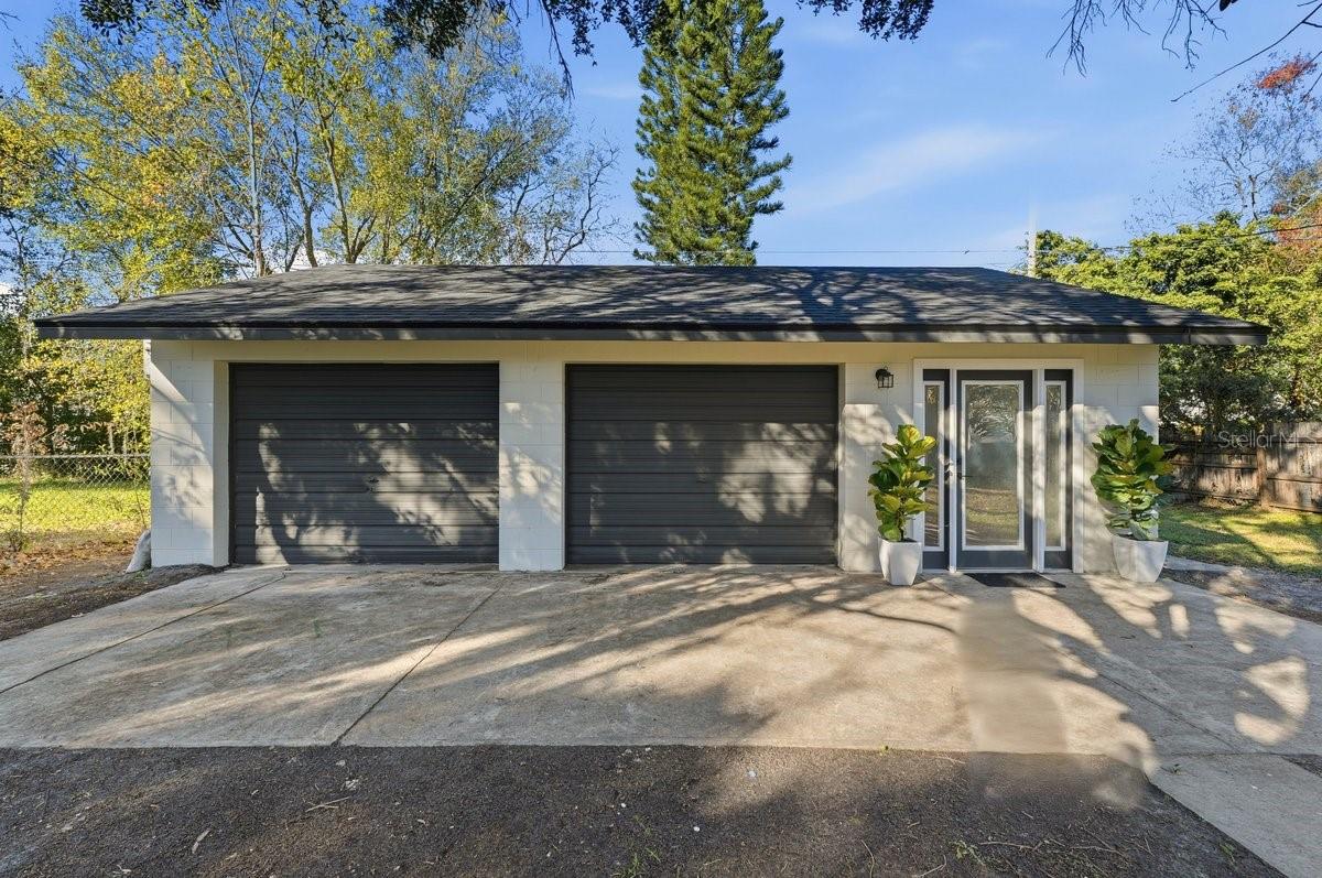 Image 26 of 39 For 330 Montana Avenue