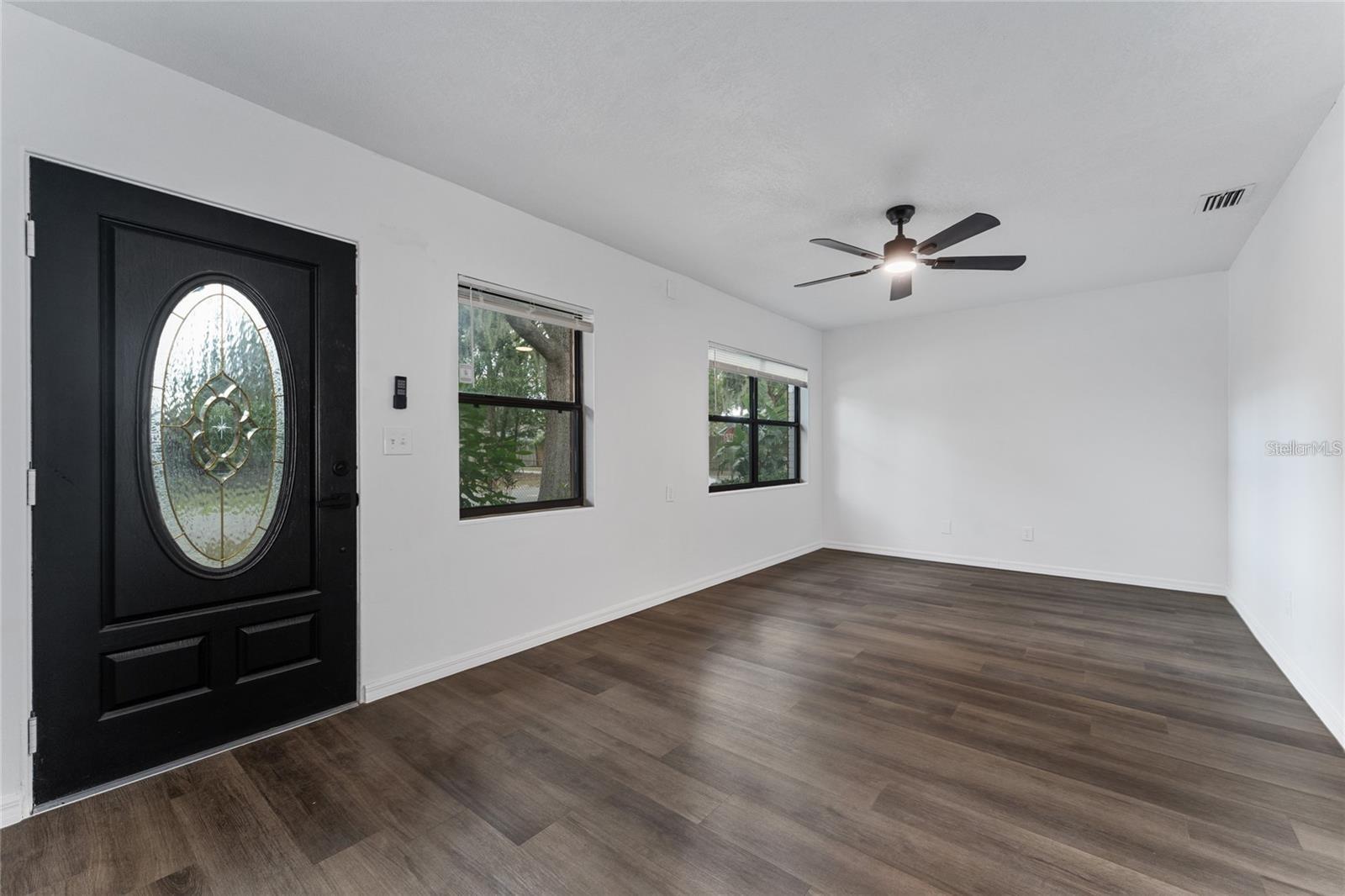 Image 3 of 19 For 1246 Oleander Street