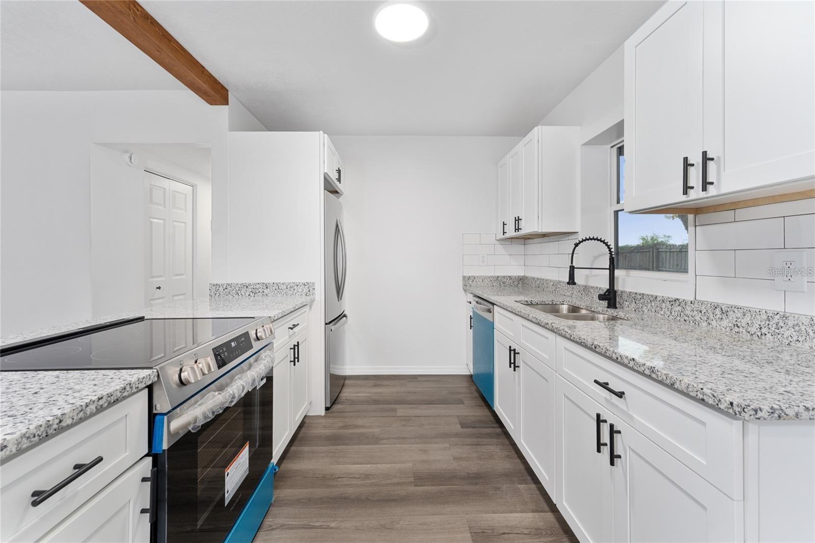 Image 6 of 19 For 1246 Oleander Street