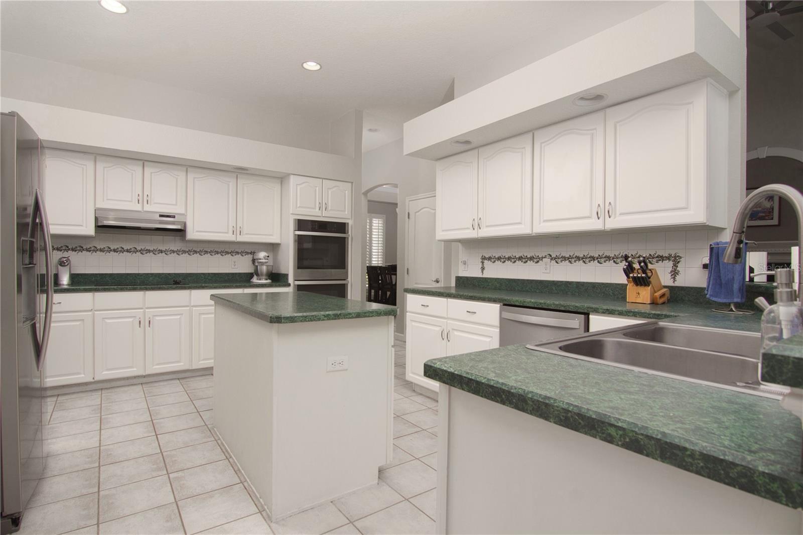 Image 16 of 40 For 2012 Willow Lauren Lane