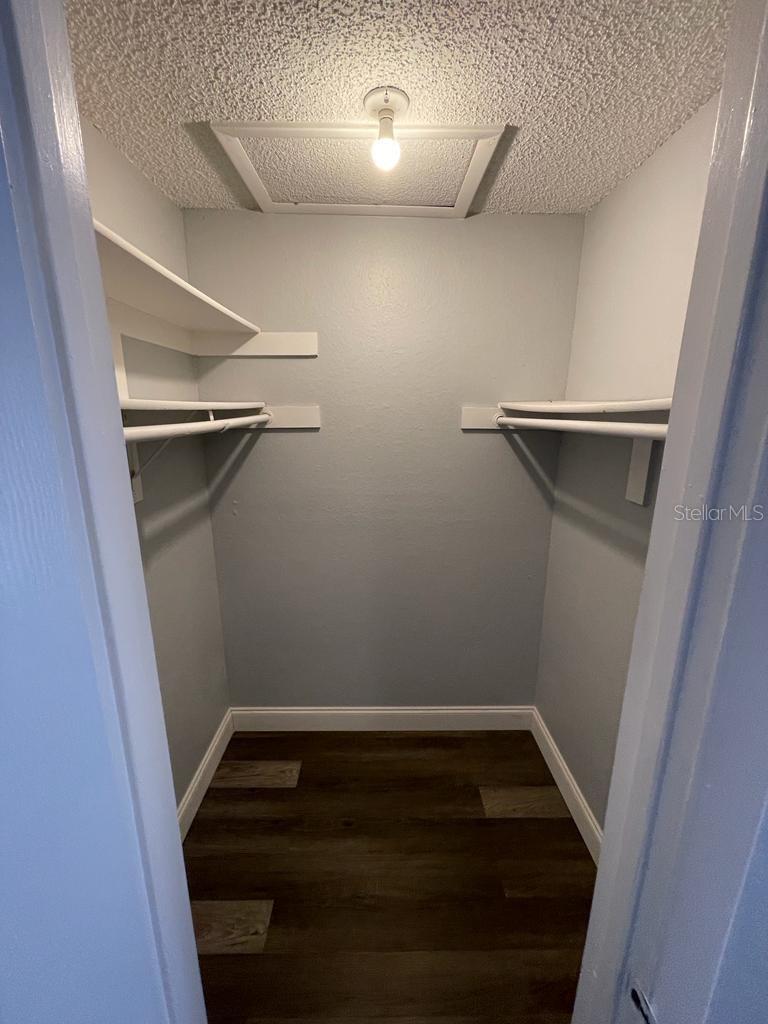 Image 27 of 32 For 5500 Devonbriar Way 212