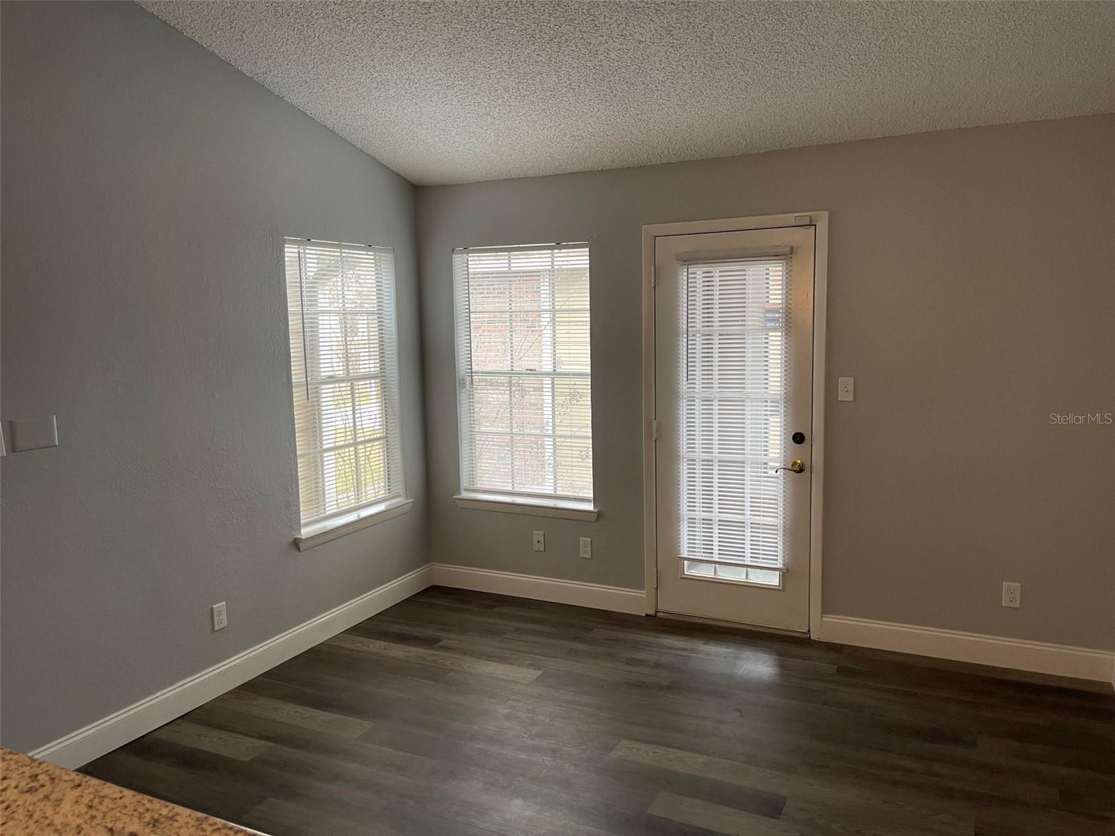 Image 4 of 32 For 5500 Devonbriar Way 212