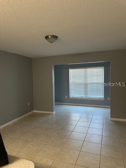 Image 10 of 13 For 5483 Vineland Road 10105