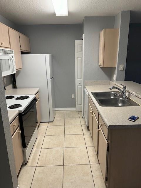 Image 7 of 13 For 5483 Vineland Road 10105