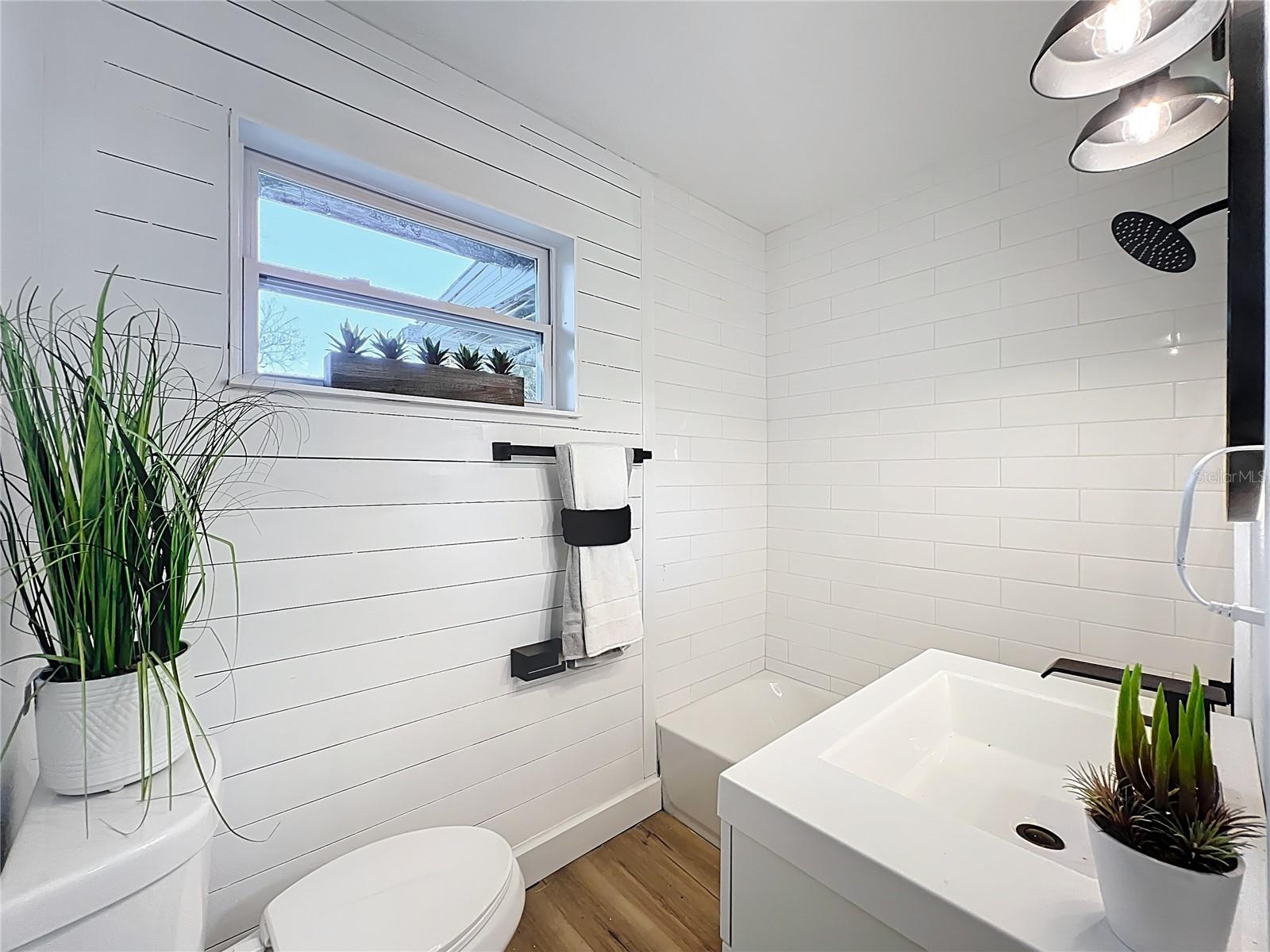 Image 35 of 50 For 6004 Shenandoah Way