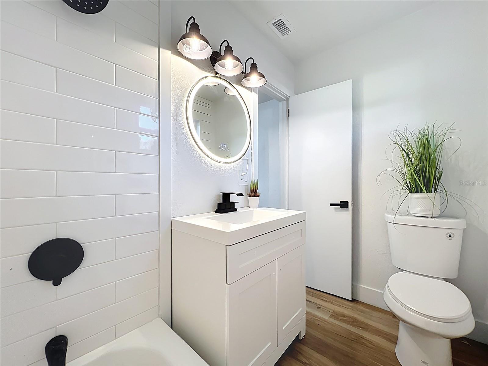 Image 37 of 50 For 6004 Shenandoah Way