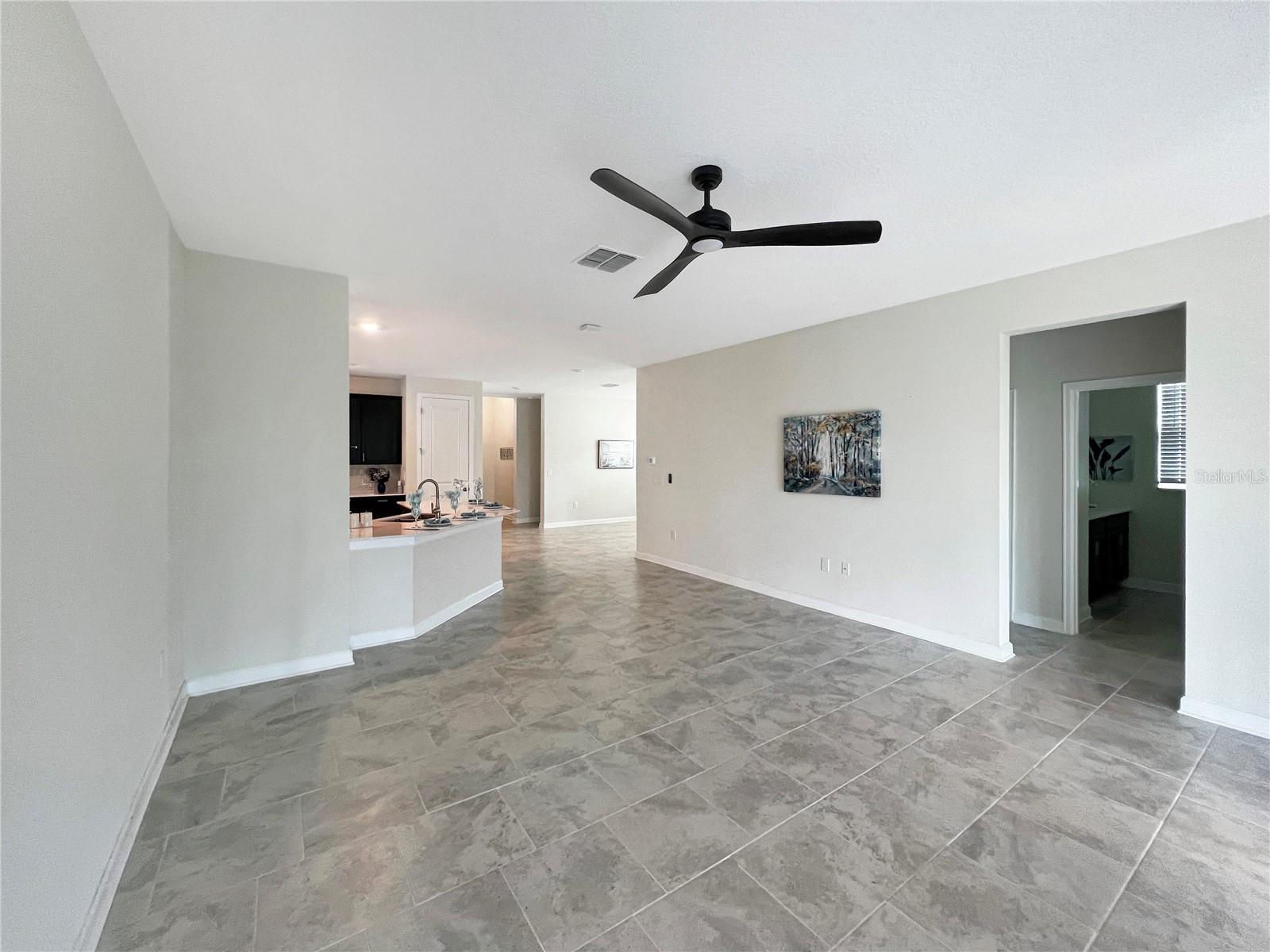 Image 12 of 35 For 2155 Camden Loop