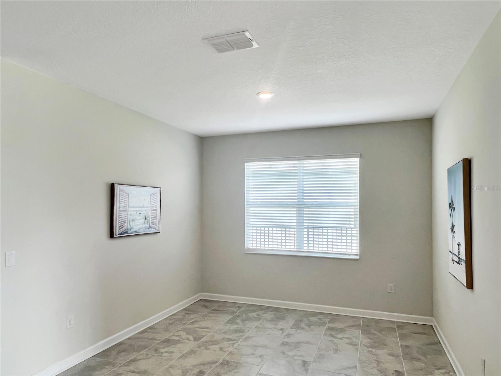 Image 5 of 35 For 2155 Camden Loop