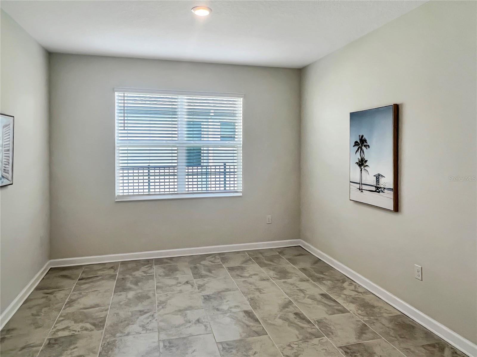 Image 6 of 35 For 2155 Camden Loop