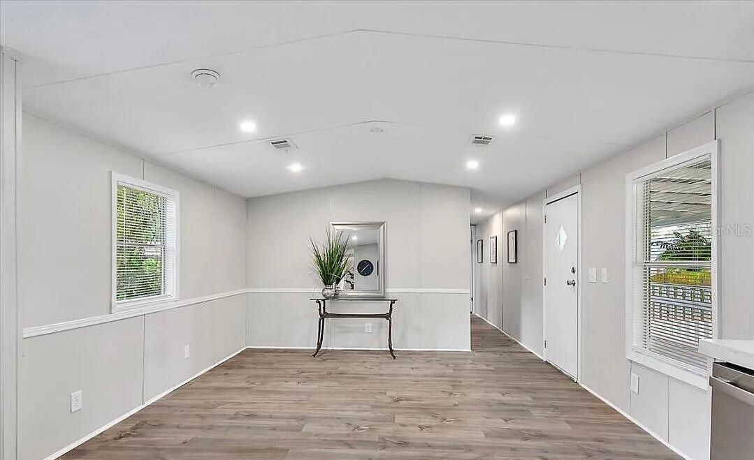 Image 16 of 18 For 13712 Coman Road