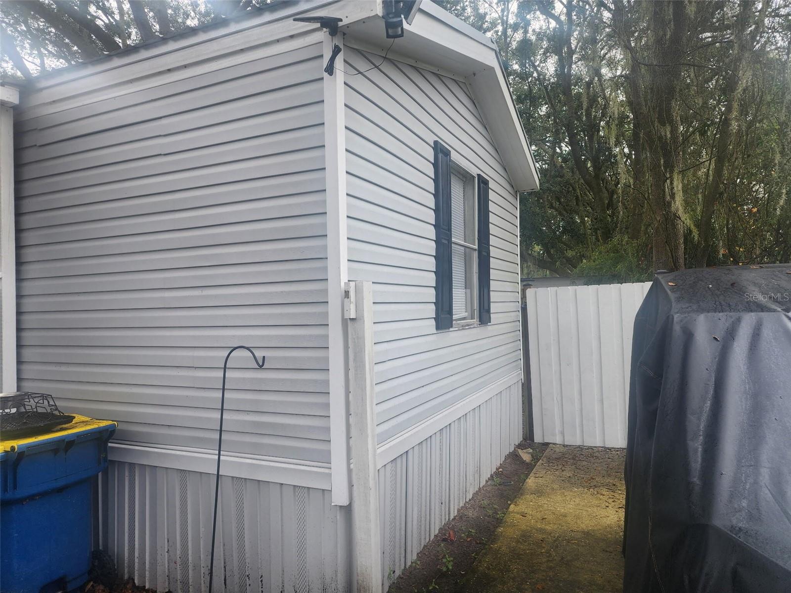 Image 4 of 18 For 13712 Coman Road