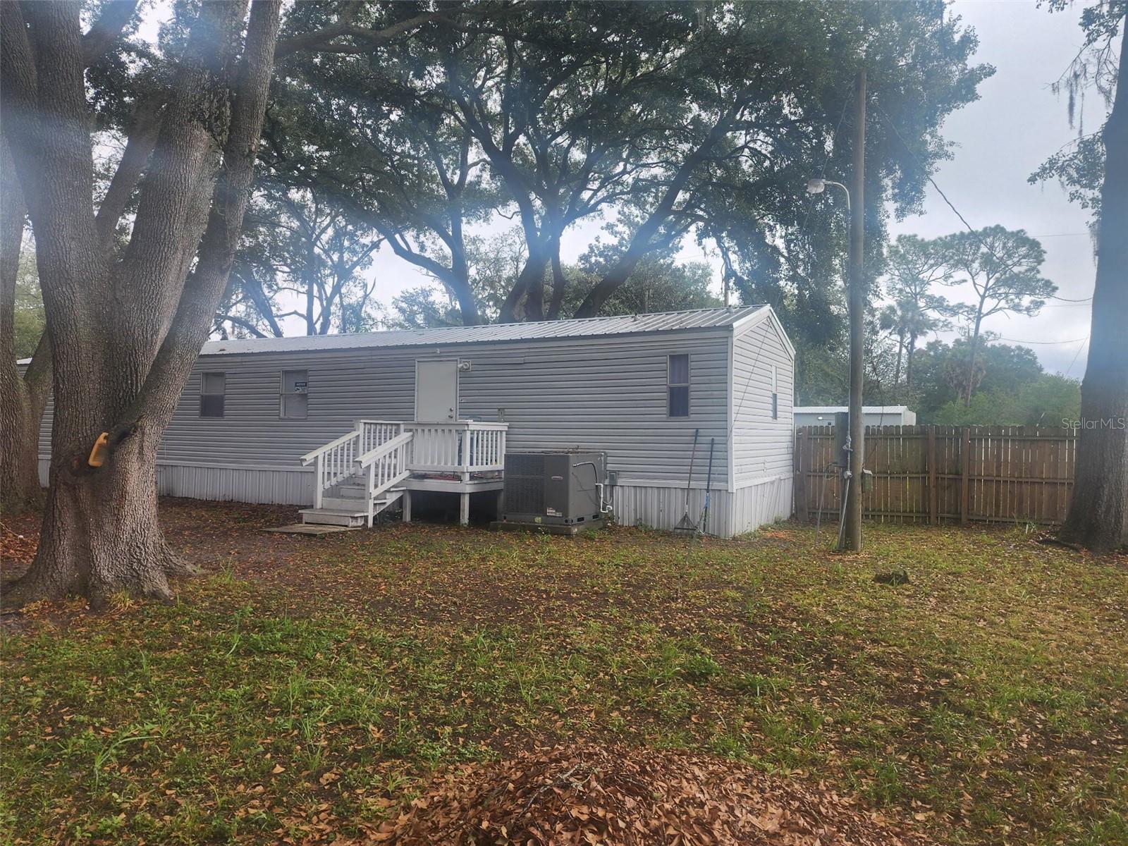 Image 9 of 18 For 13712 Coman Road