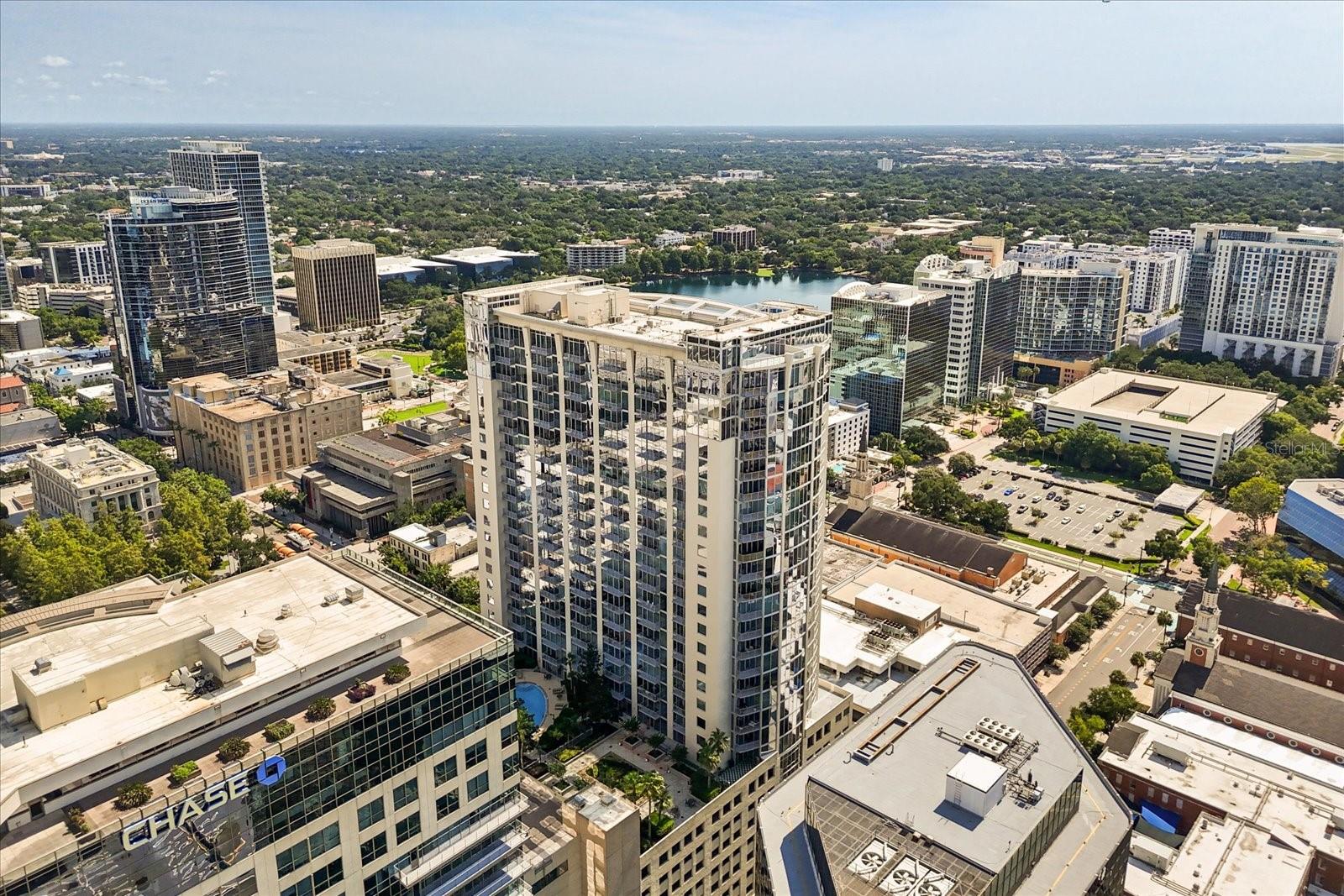 Image 7 of 45 For 155 Court Avenue 1316