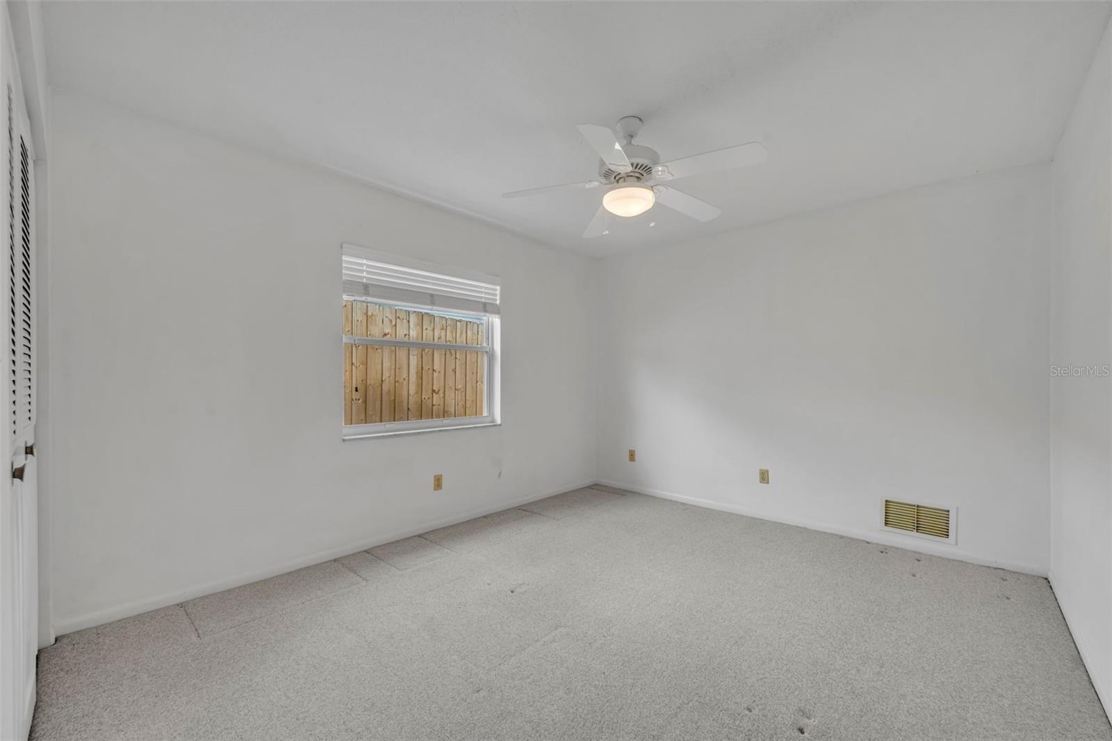 Image 18 of 26 For 761 Goldwater Court