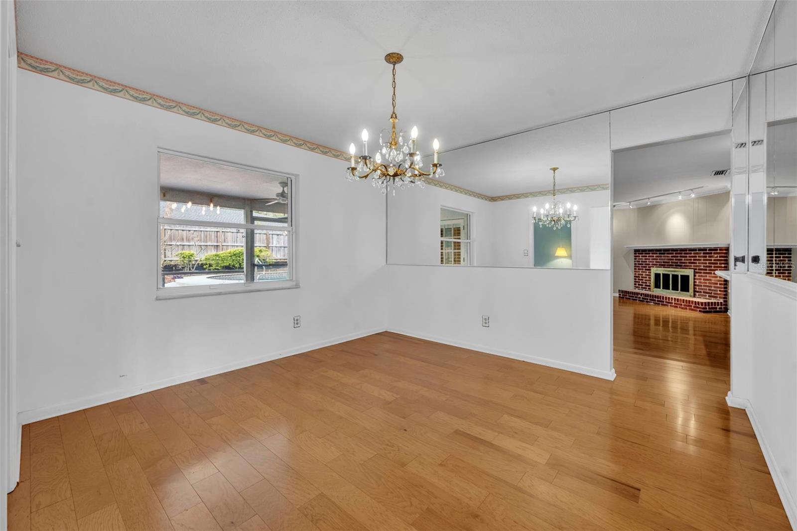 Image 6 of 26 For 761 Goldwater Court