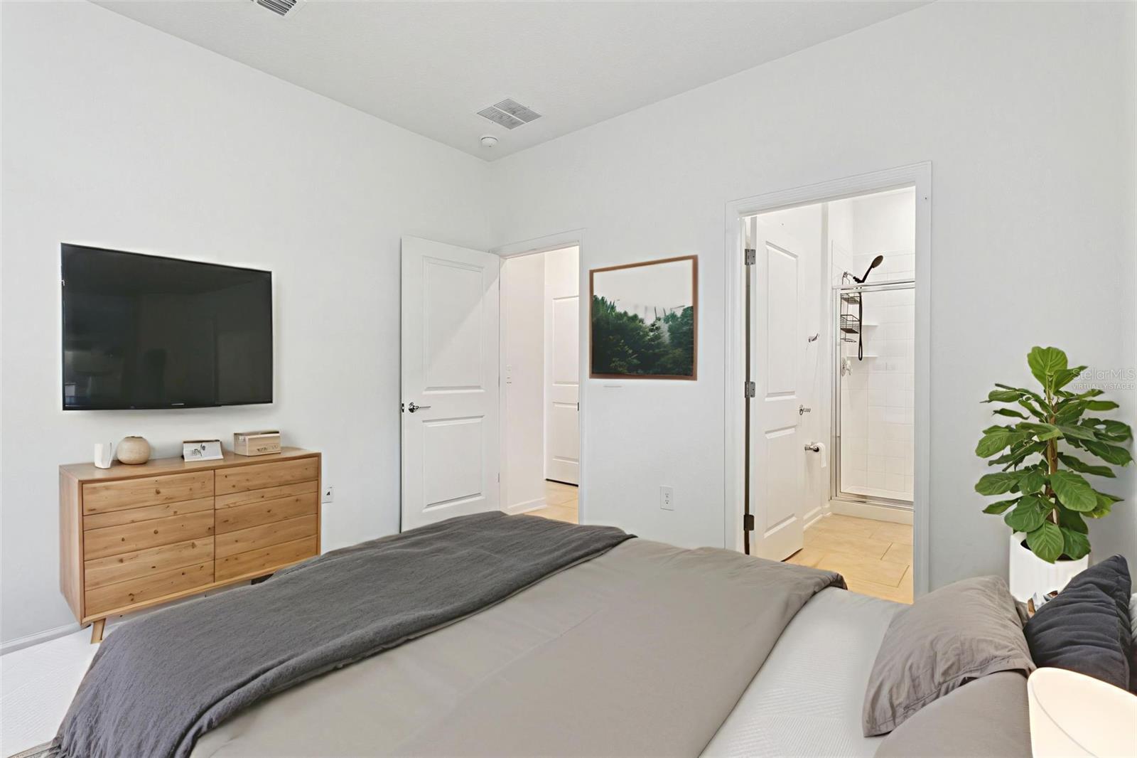 Image 22 of 40 For 26340 Feathergrass Circle