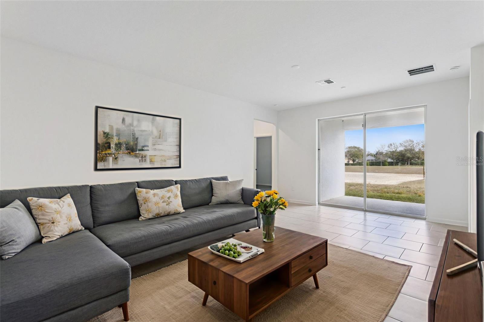 Image 3 of 40 For 26340 Feathergrass Circle