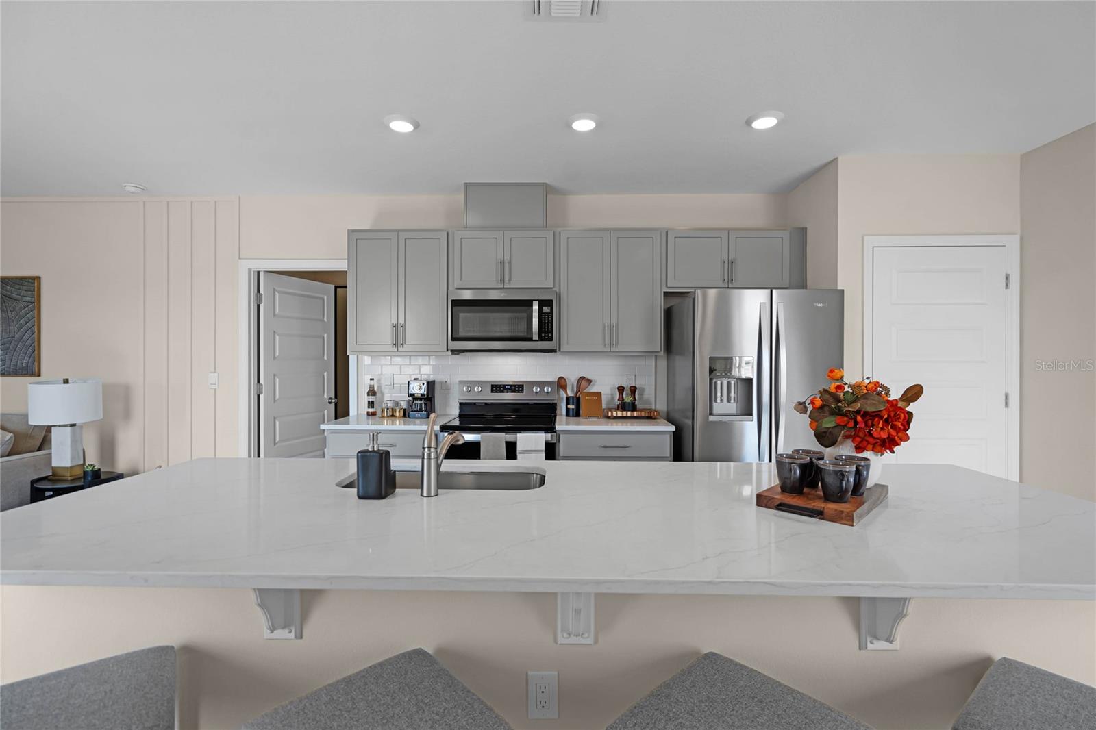 Image 5 of 34 For 1730 Hummingbird Road