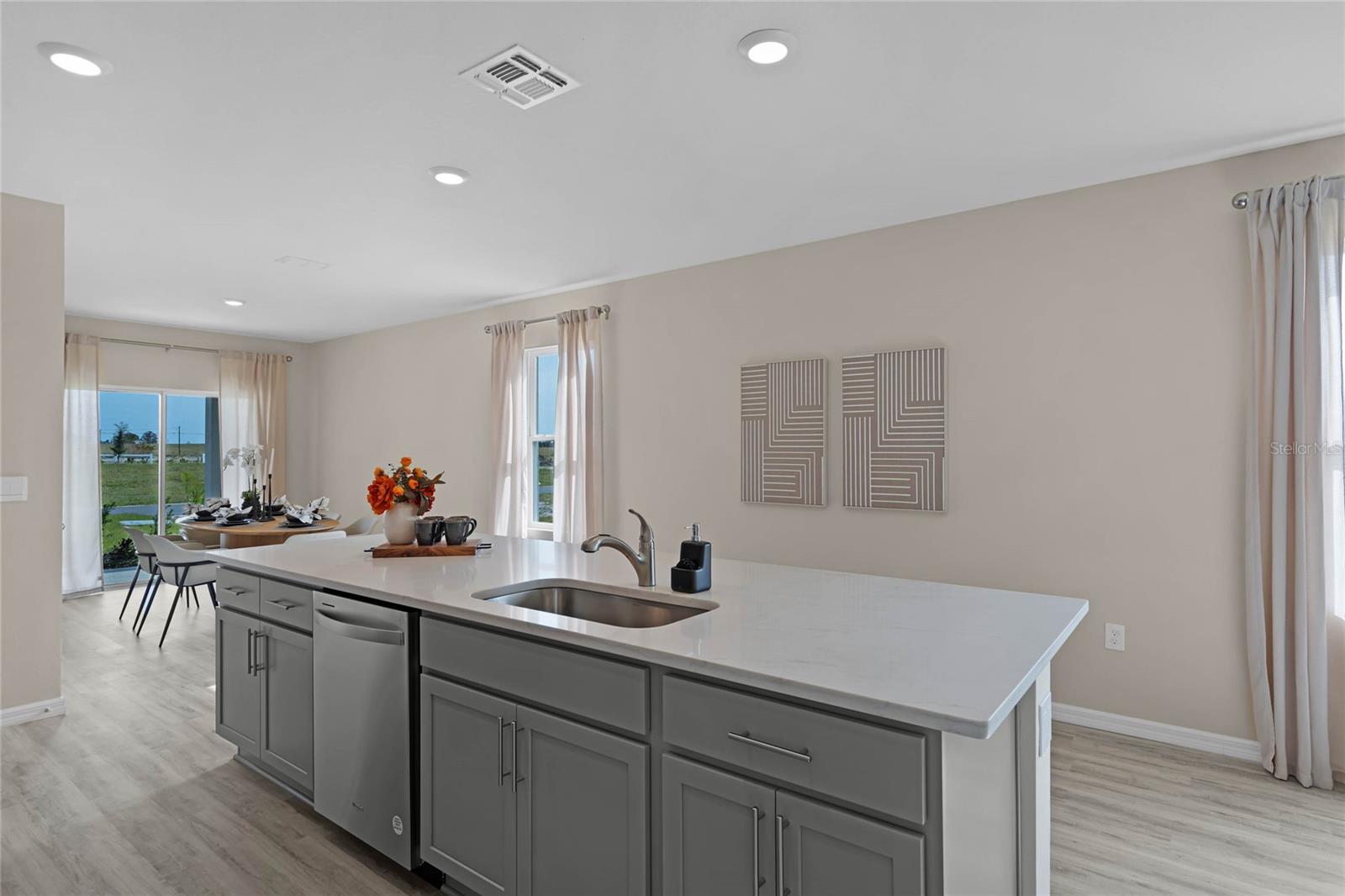 Image 9 of 34 For 1730 Hummingbird Road