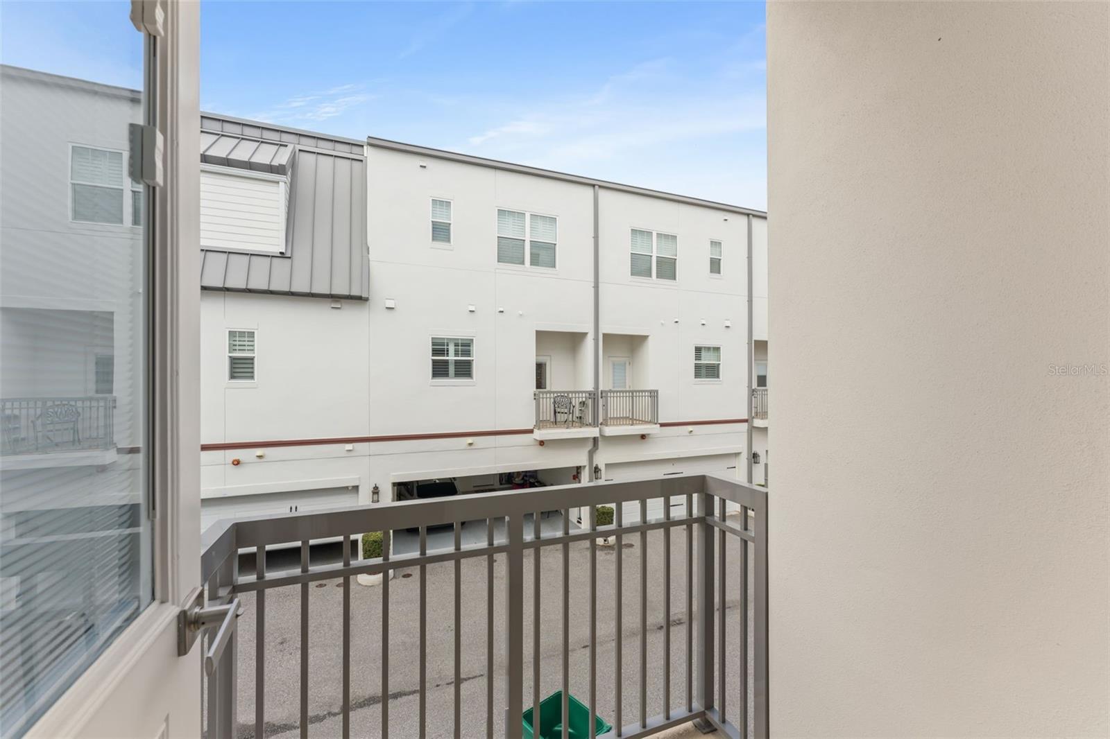 Image 12 of 42 For 131 Oak Laurel Drive