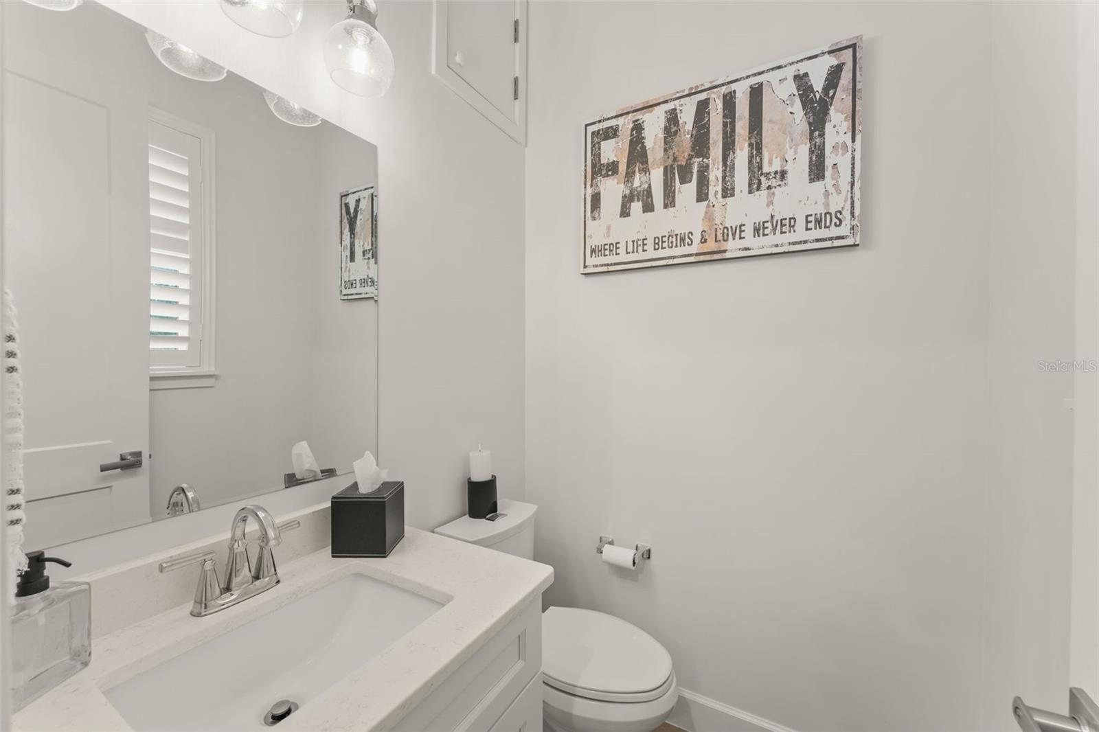 Image 25 of 42 For 131 Oak Laurel Drive