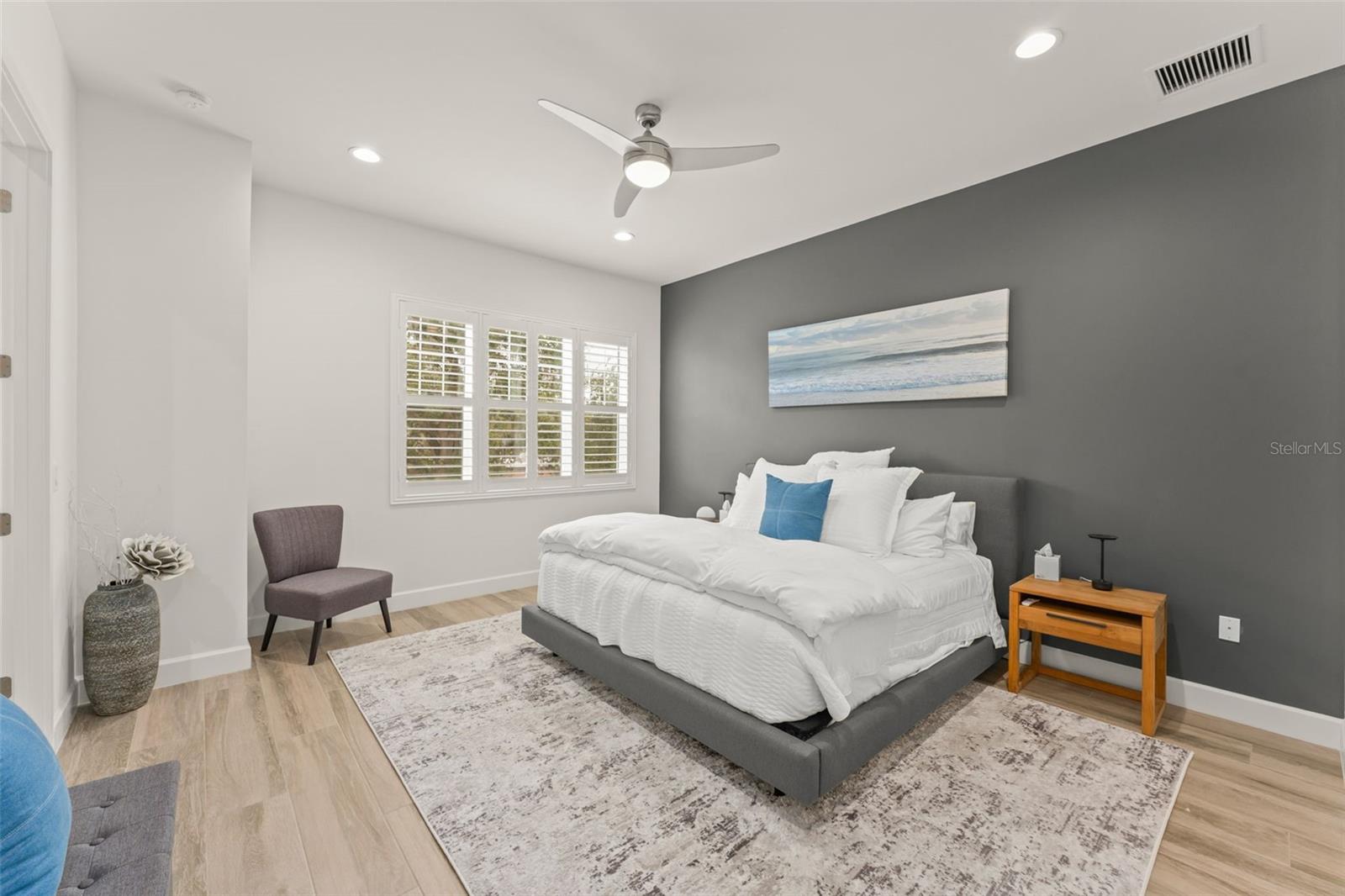 Image 31 of 42 For 131 Oak Laurel Drive