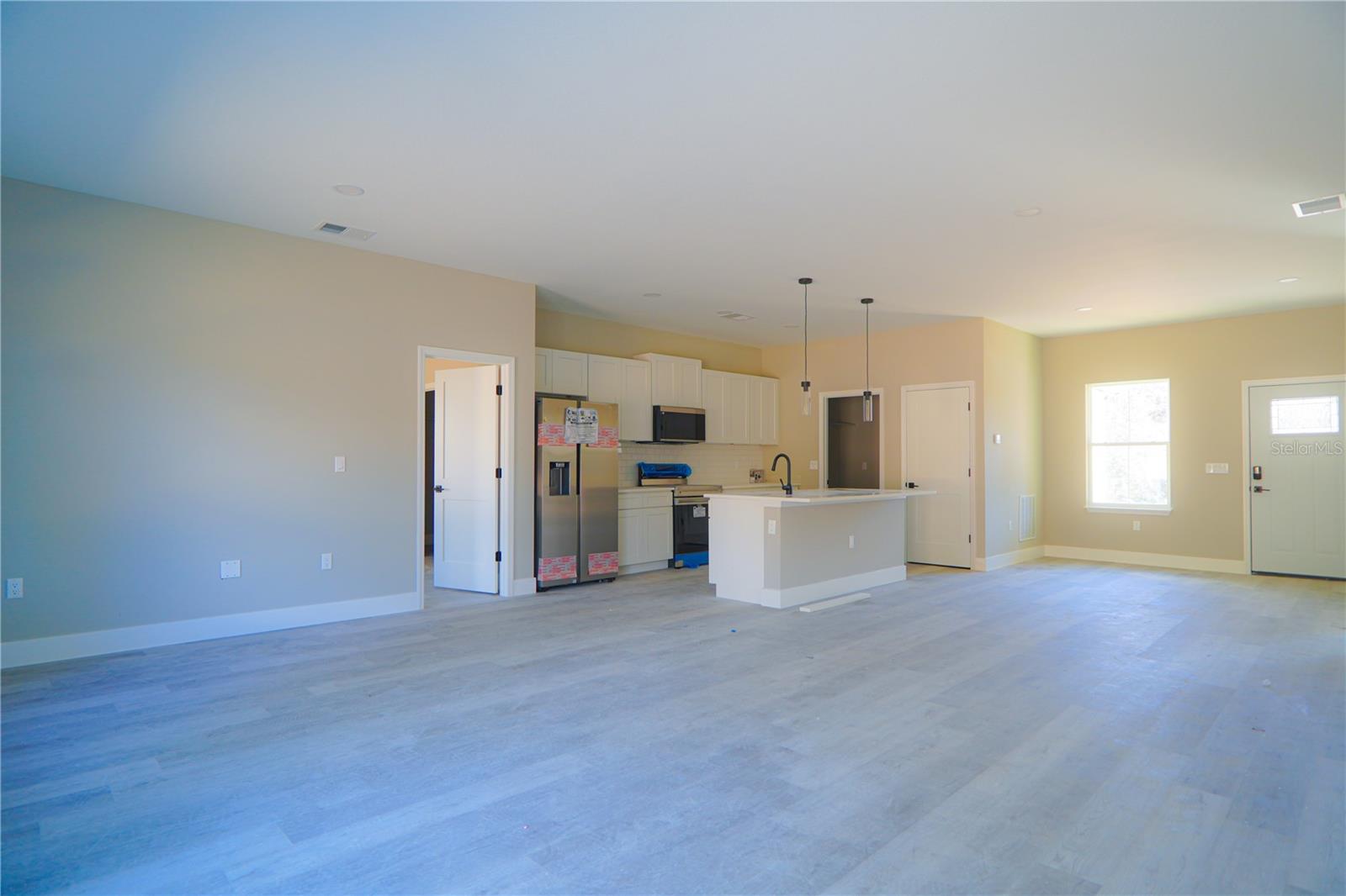 Image 7 of 28 For 8413 131st Lane