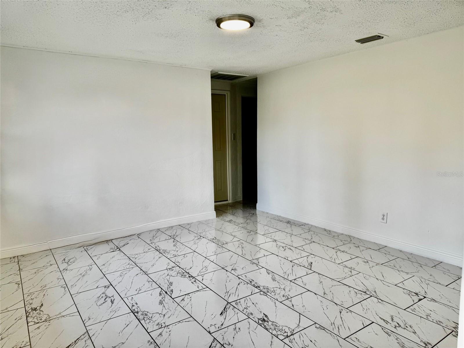 Image 5 of 17 For 5500 65th Terrace N