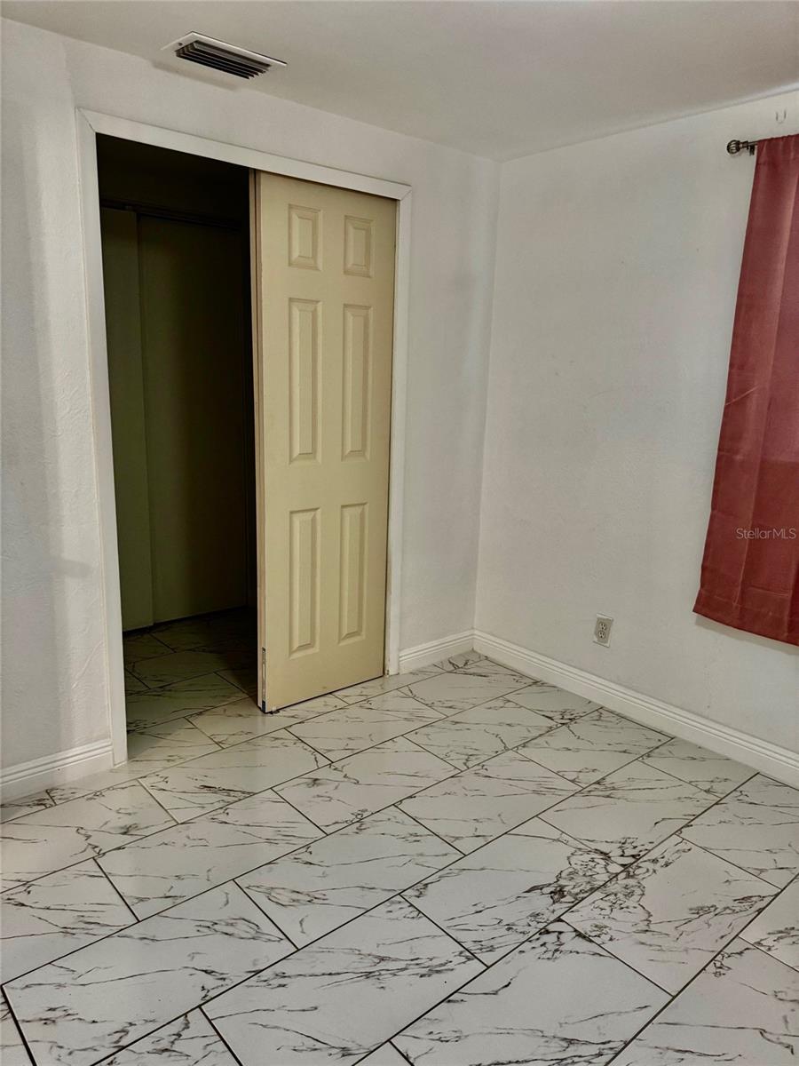 Image 9 of 17 For 5500 65th Terrace N