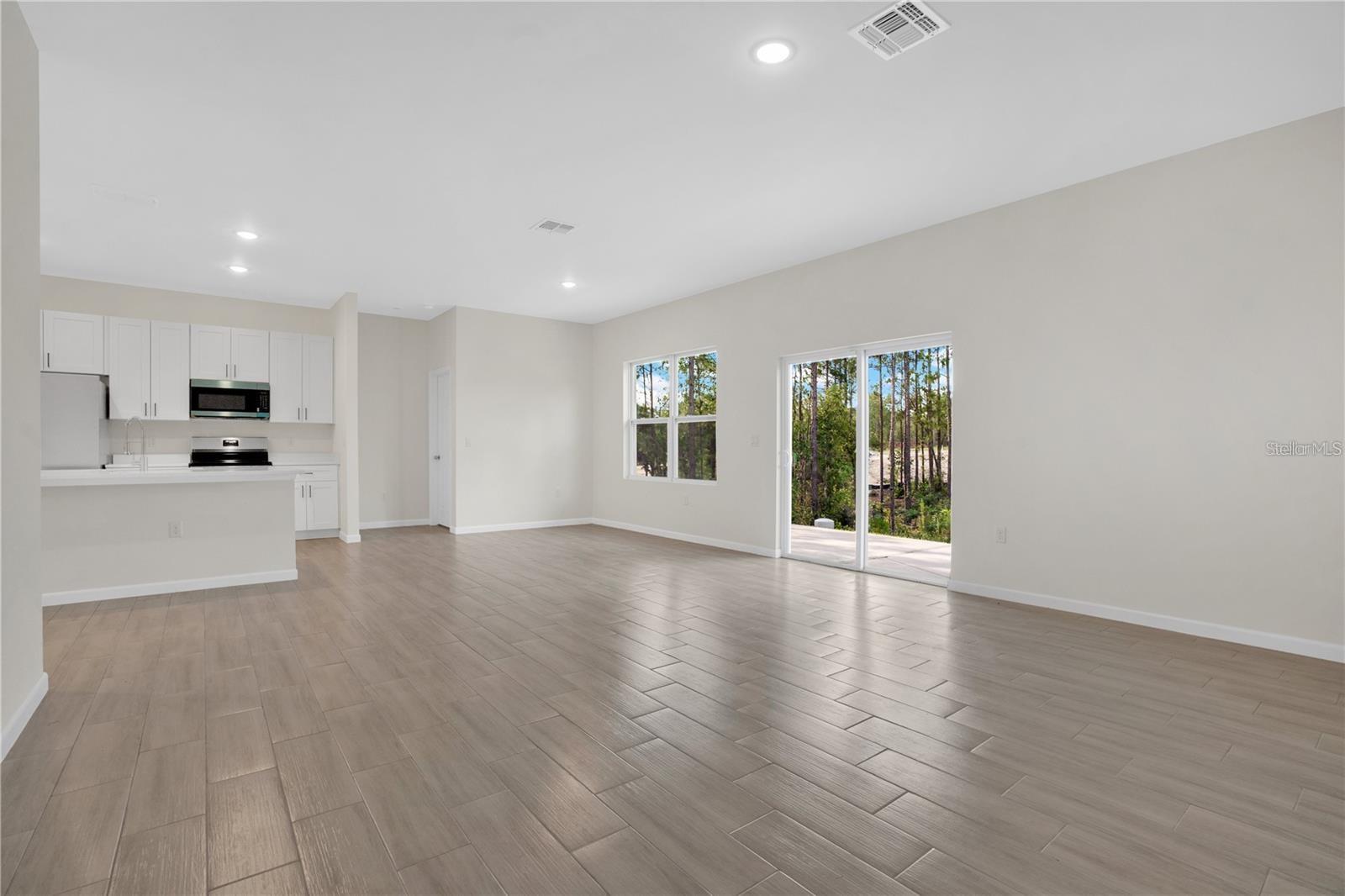 Image 4 of 27 For 8707 131st Place