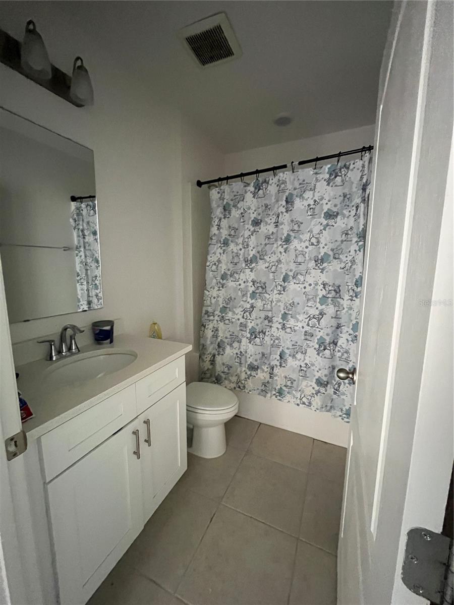 Image 9 of 14 For 4913 Jackson Street