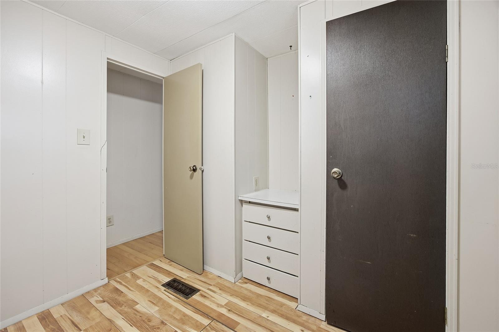 Image 14 of 36 For 56413 Maple Road