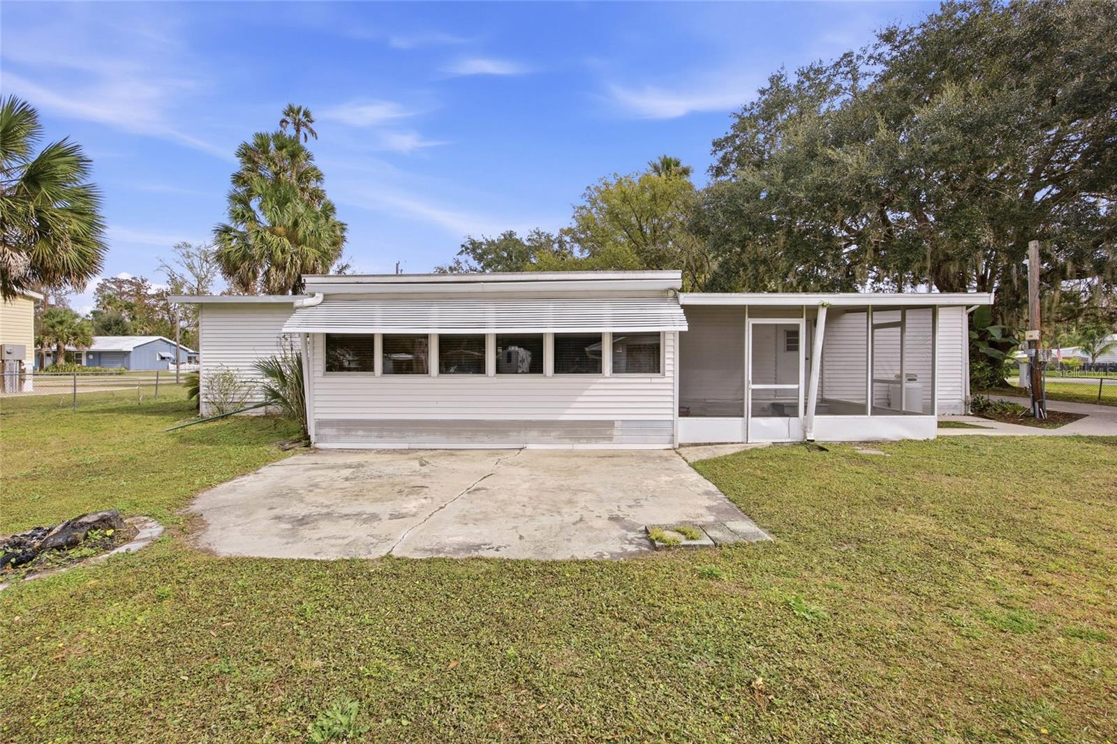 Image 24 of 36 For 56413 Maple Road