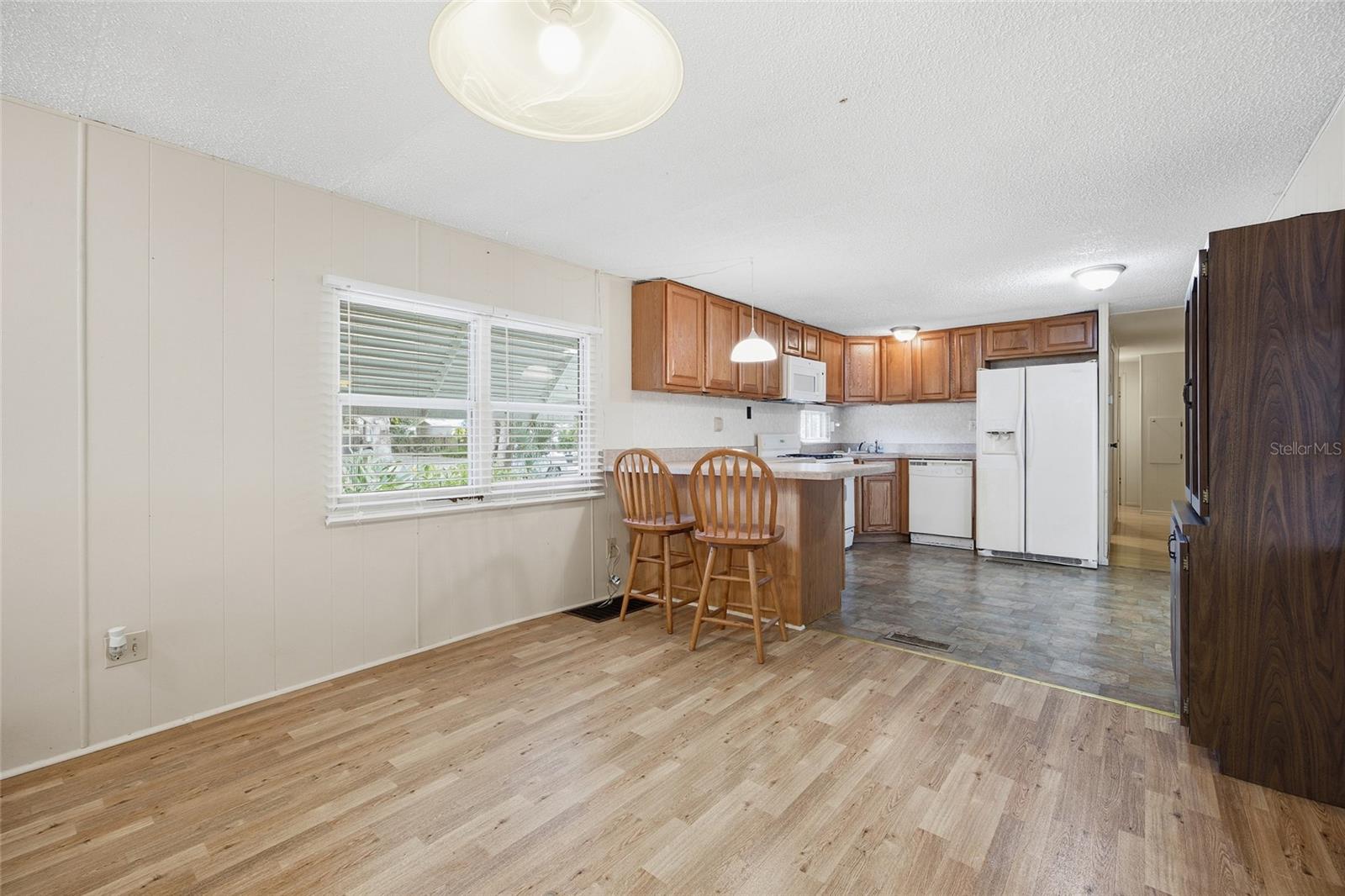 Image 7 of 36 For 56413 Maple Road