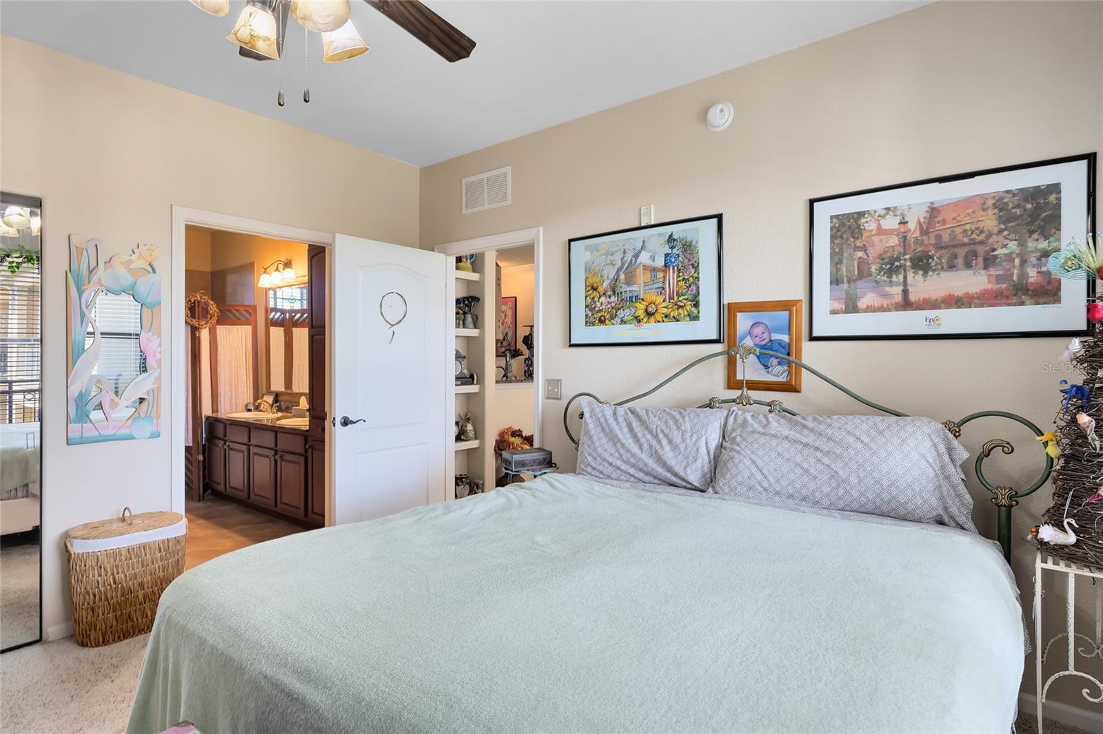 Image 10 of 29 For 906 Charo Parkway 433