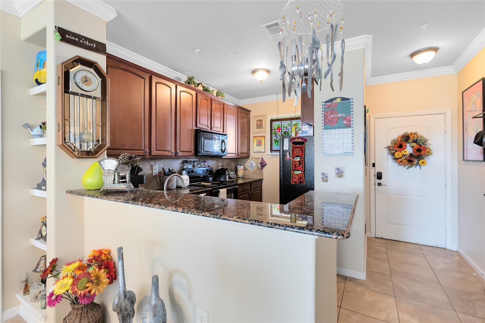 Image 2 of 29 For 906 Charo Parkway 433