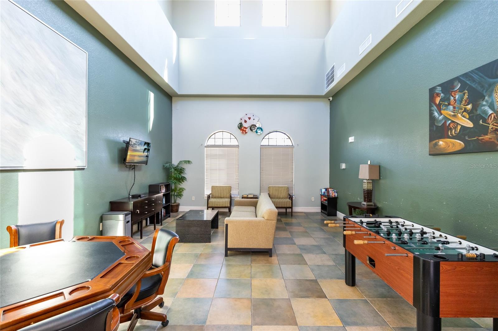 Image 23 of 29 For 906 Charo Parkway 433