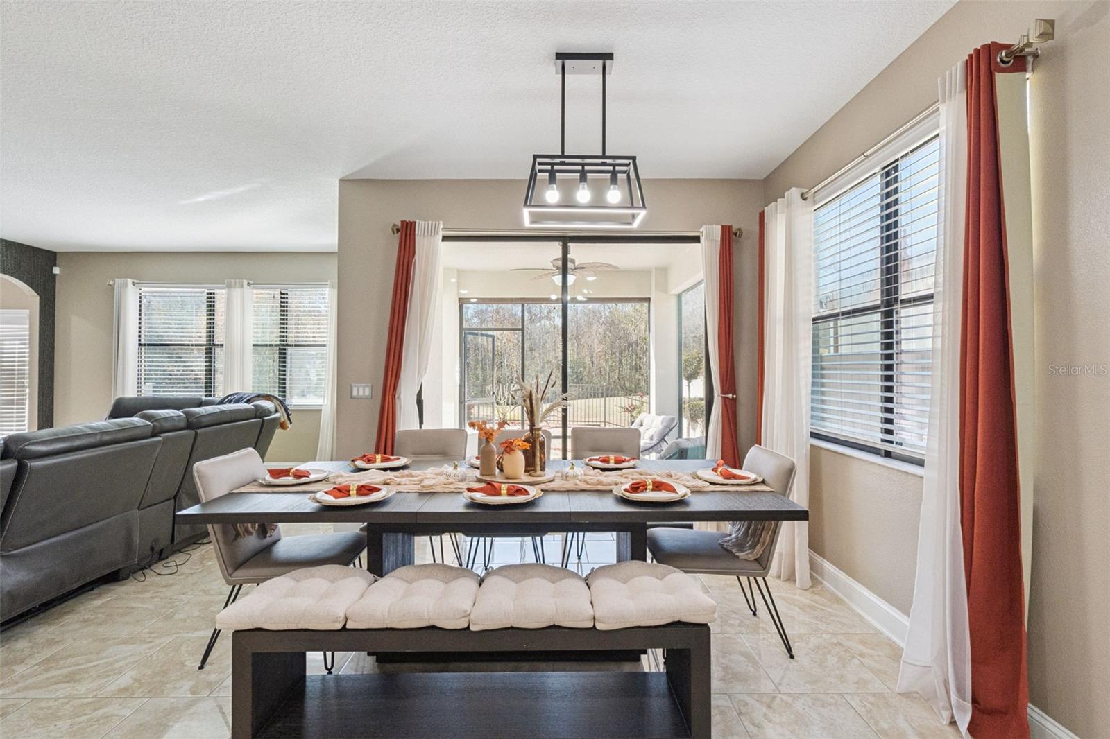 Image 11 of 58 For 10013 Armando Circle