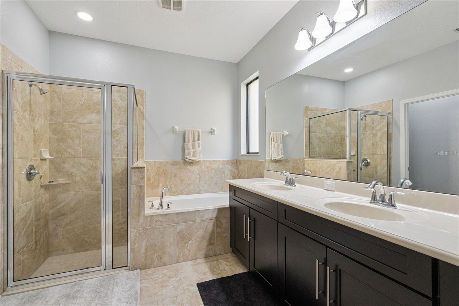 Image 30 of 58 For 10013 Armando Circle