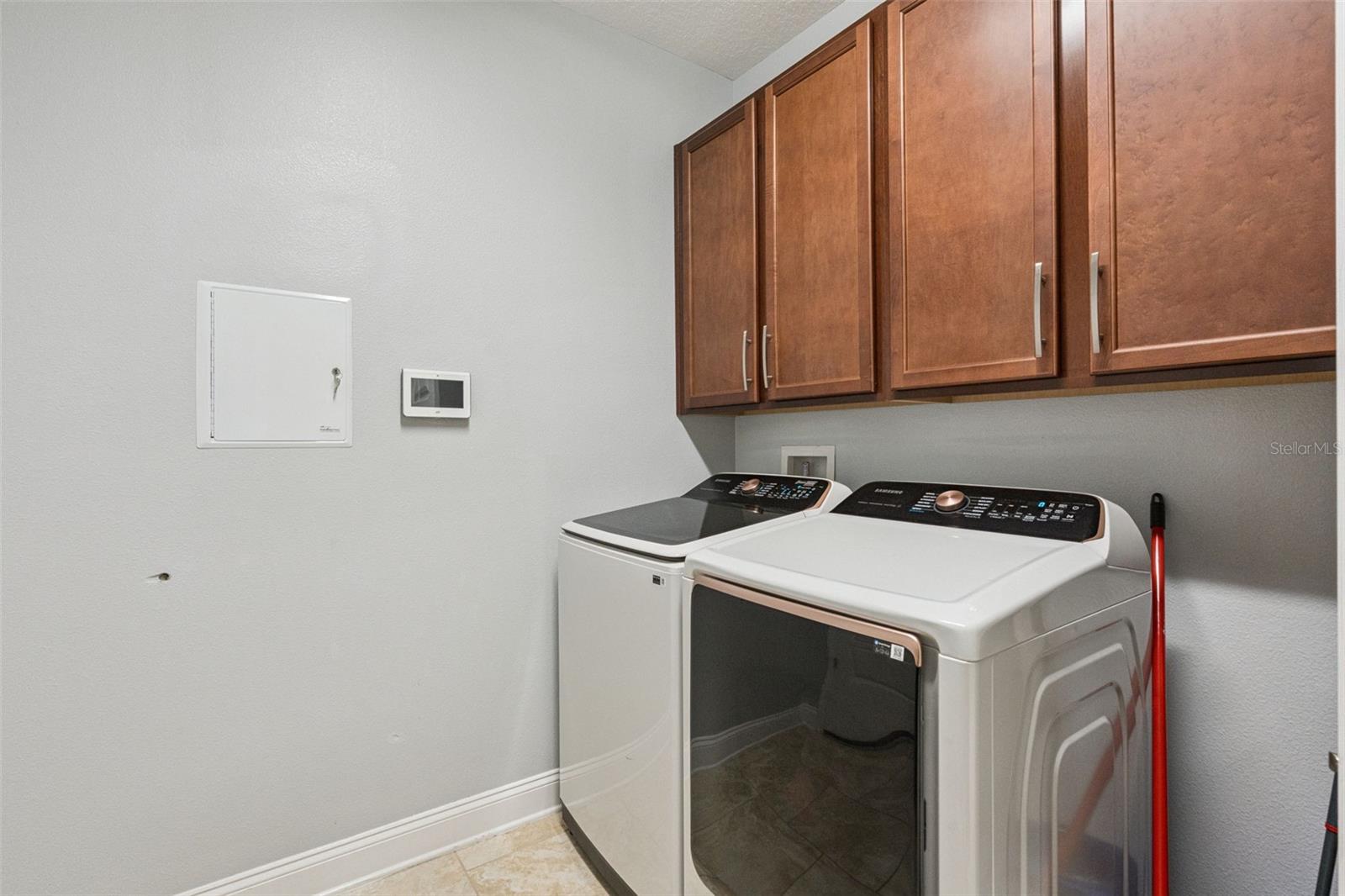 Image 35 of 58 For 10013 Armando Circle