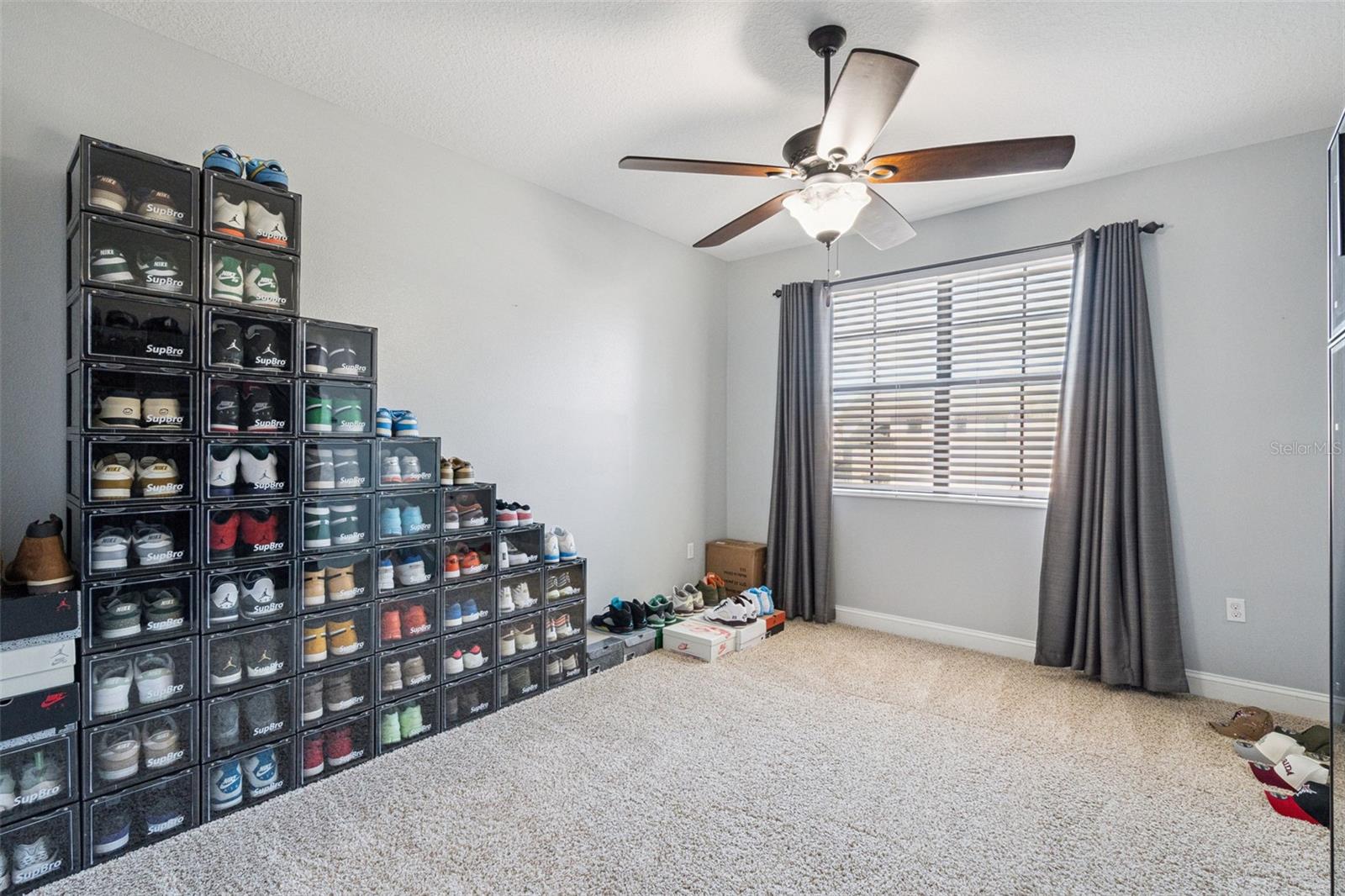 Image 36 of 58 For 10013 Armando Circle