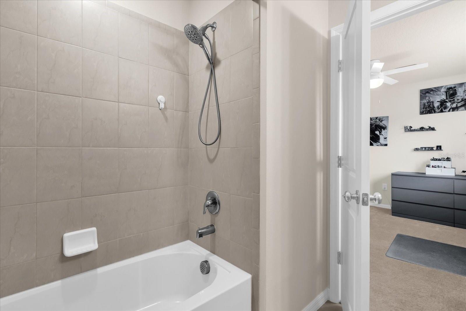 Image 17 of 34 For 5090 Caspian Street